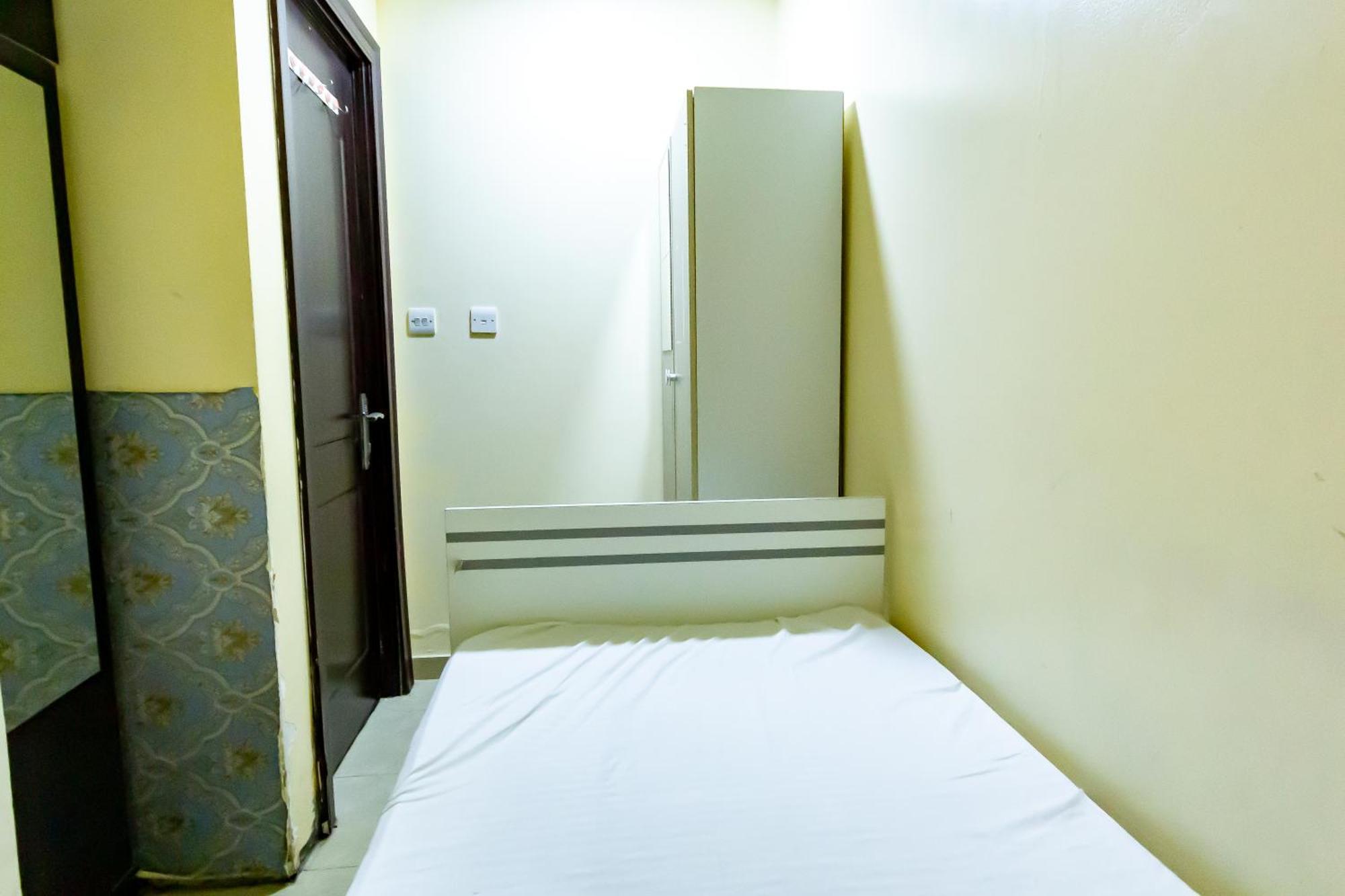 Small Budget Rooms For 'Girls' Only In Dubai, Marina Eksteriør bilde
